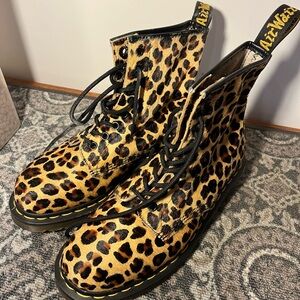 Size 9Dr. Martens Women's Leopard Haircalf Lace Boots
